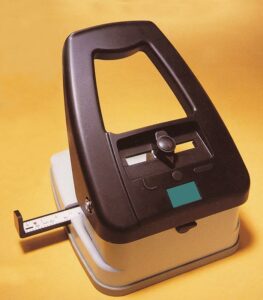 Τρυπητική μηχανή 3 λειτουργιών