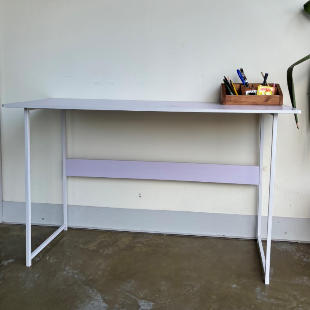 Γραφείο μίνιμαλ με λευκό σκελετό και λιλά επιφάνεια 120x45xΥ72εκ. - Image 3