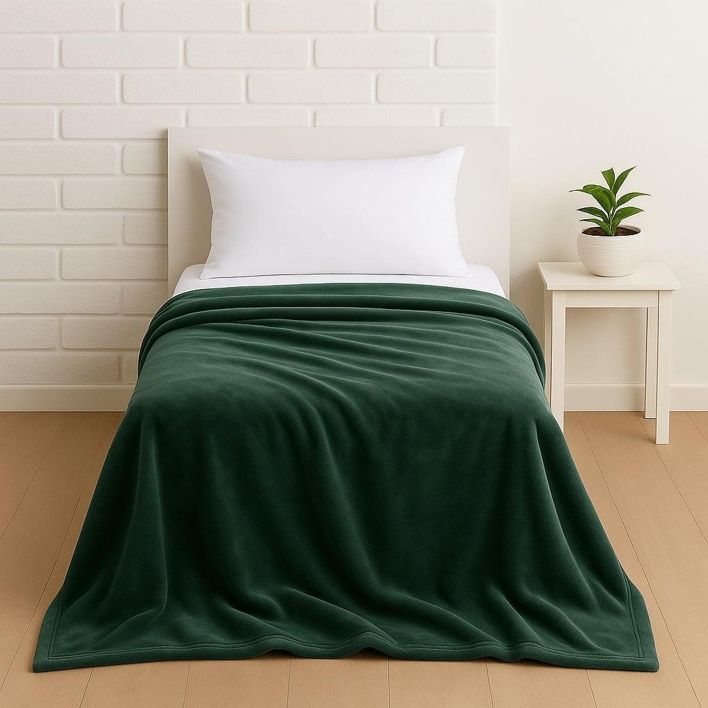 Κουβέρτα μονή πράσινη βελουτέ από 100% polyester 150x220εκ.